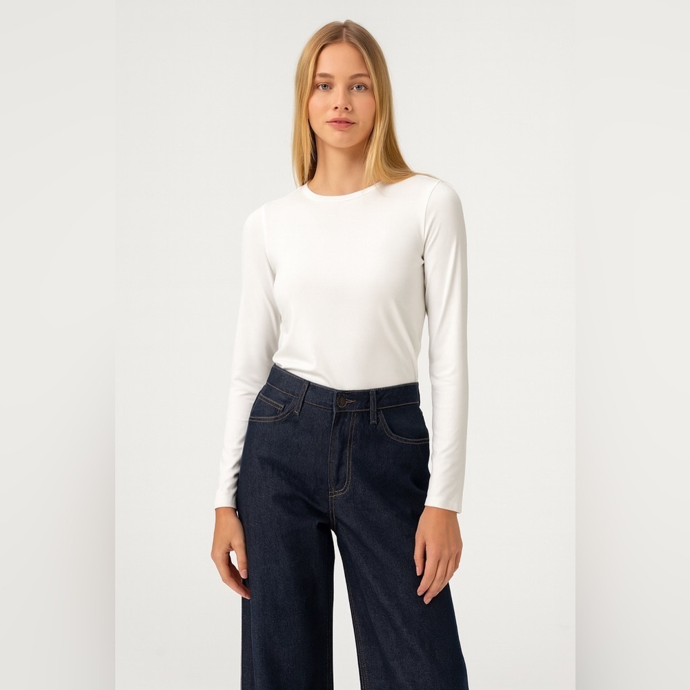NWT Commense Crew Neck Basic Long Sleeve Top stretchy White